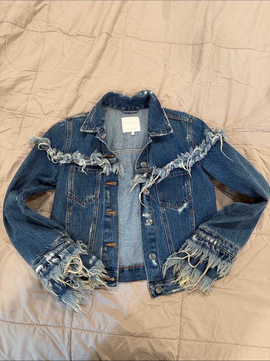 Zara Jackets & Blazers - Zara Frayed Trim Denim Jacket in Medium Blue